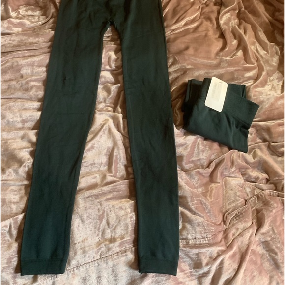 NWT Zenana Outfitters fleece lined “Love Yourself” Hunter green yoga legging S/M - Picture 2 of 6